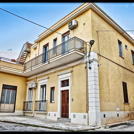 Zanzi 'S Charming Rooms Avola Dış mekan fotoğraf